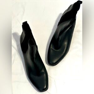 Woman Booties black size 11, brand a new day, like new